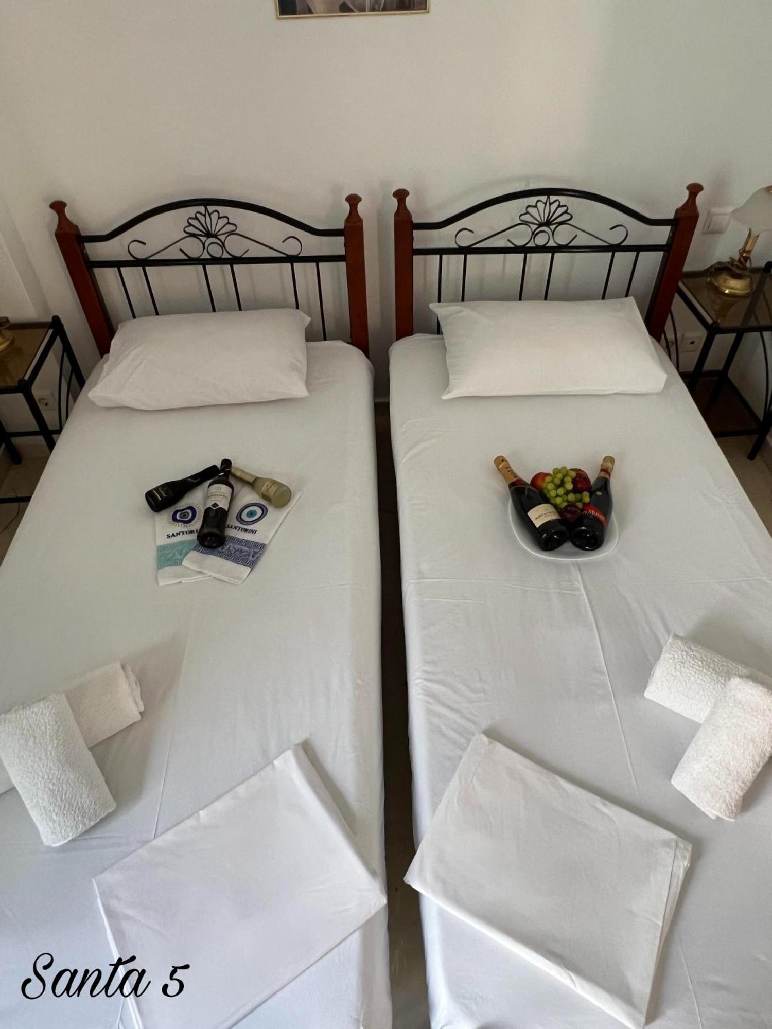 Santa Magia Hotel คามารี ห้อง รูปภาพ