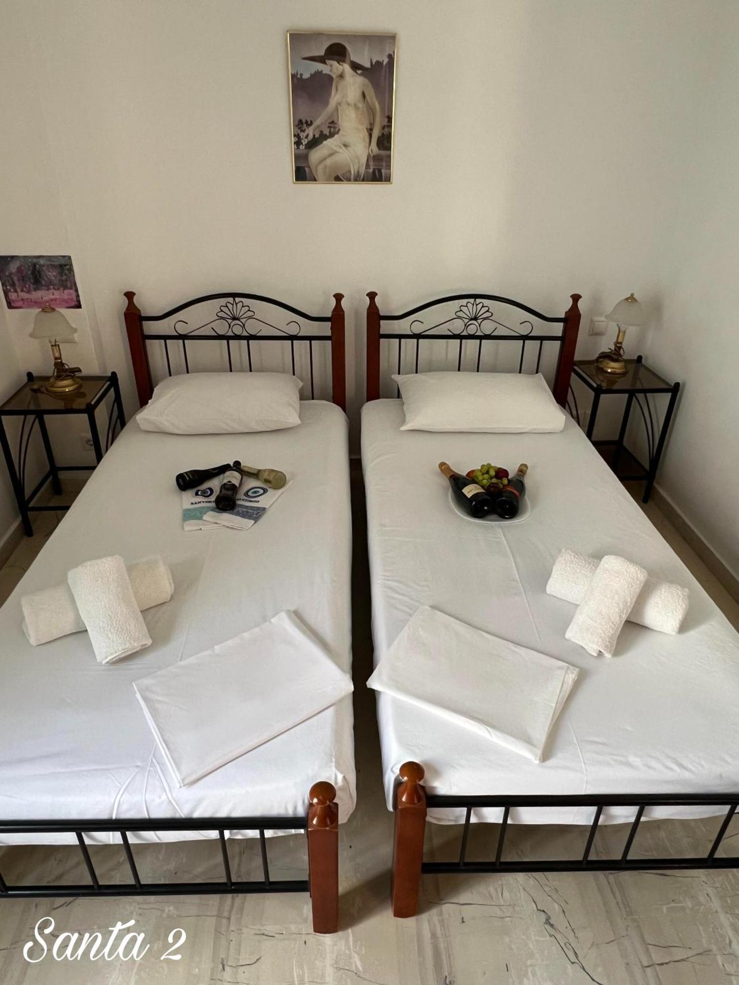 Santa Magia Hotel คามารี ห้อง รูปภาพ
